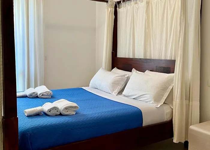 Chez Francois Pool *