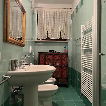 Chez Francois Pool アパート